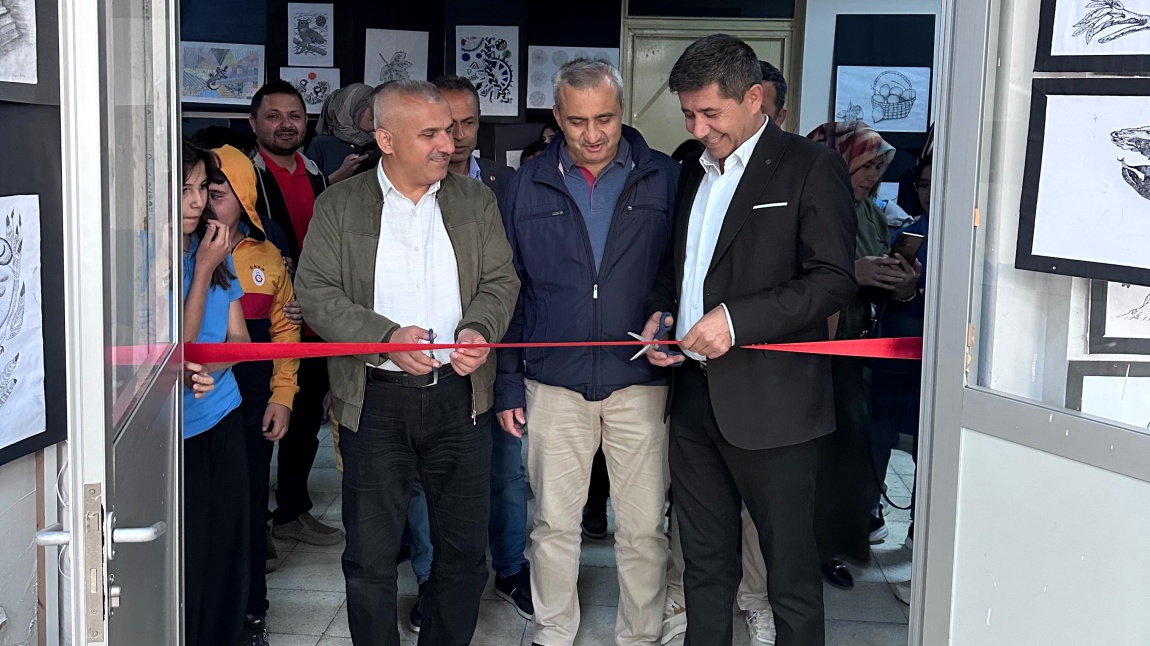 Okulumuz Teknoloji Ve Tasarım Öğretmeni ve Öğrencilerimiz Tarafından Düzenlenen 